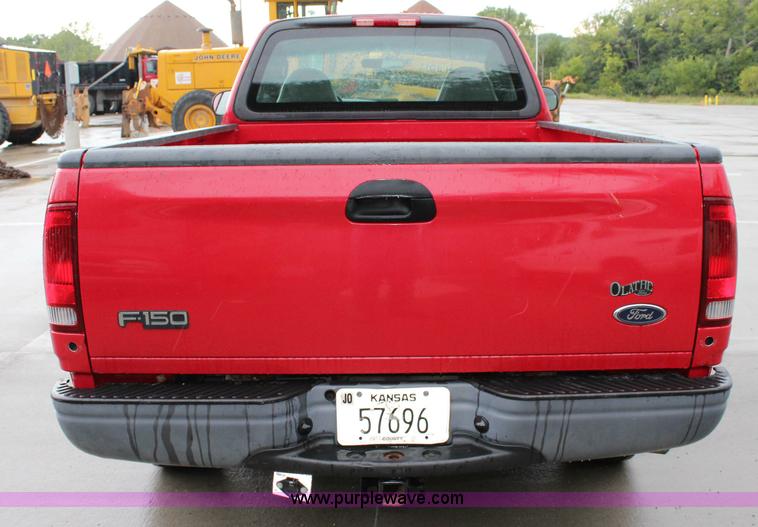 image for item J3686 2002 Ford F150 pickup truck