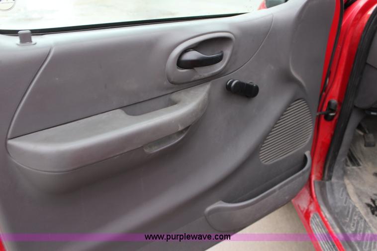 image for item J3686 2002 Ford F150 pickup truck