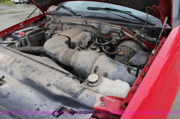 image for item J3686 2002 Ford F150 pickup truck