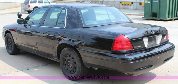 image for item J3687 2009 Ford Crown Victoria Police Interceptor