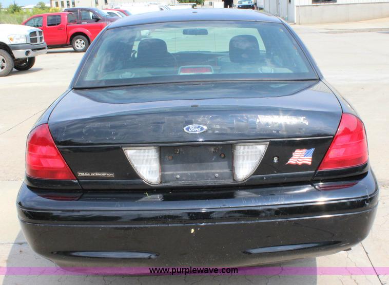 image for item J3687 2009 Ford Crown Victoria Police Interceptor