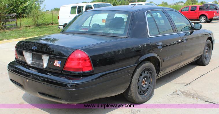 image for item J3687 2009 Ford Crown Victoria Police Interceptor