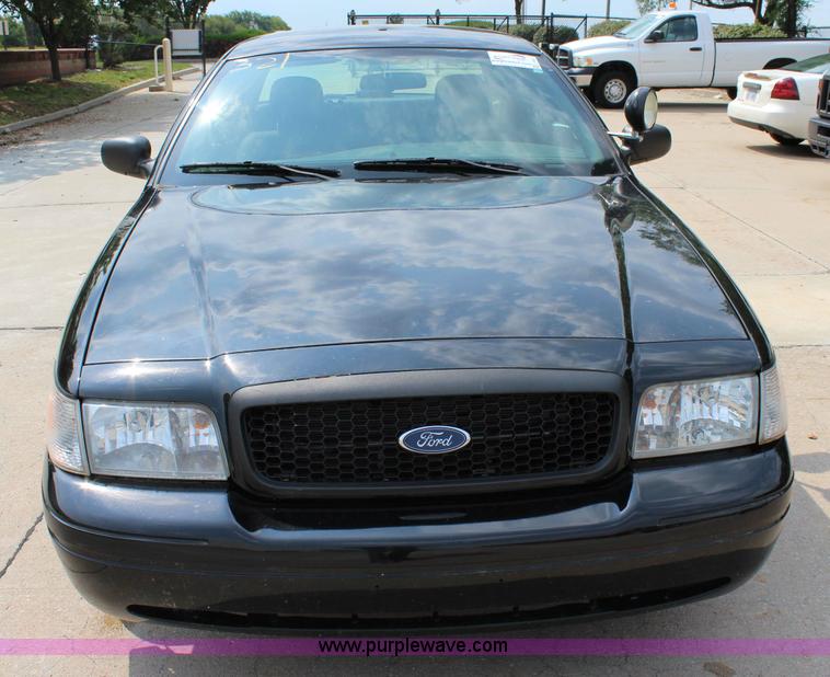 image for item J3687 2009 Ford Crown Victoria Police Interceptor
