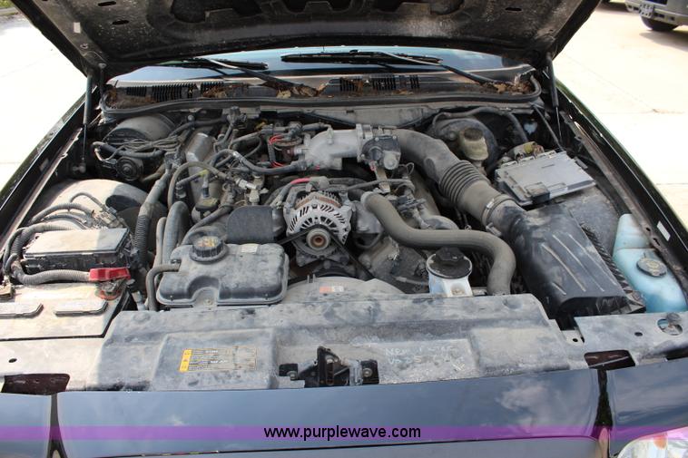 image for item J3687 2009 Ford Crown Victoria Police Interceptor