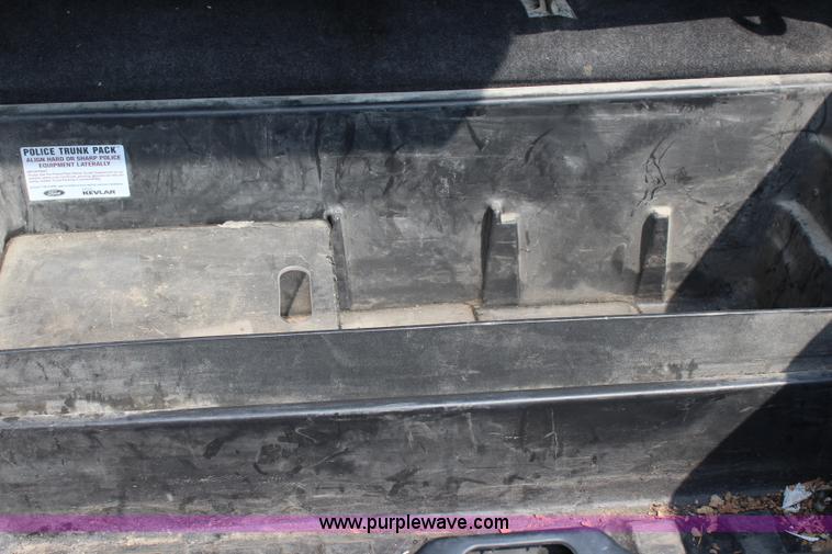 image for item J3687 2009 Ford Crown Victoria Police Interceptor