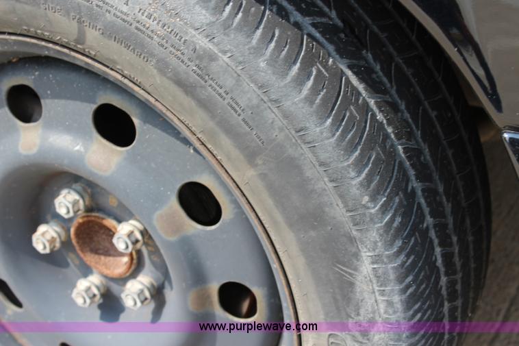 image for item J3687 2009 Ford Crown Victoria Police Interceptor