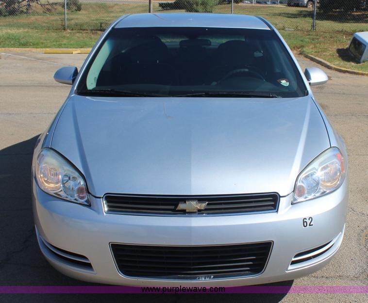image for item J4479 2010 Chevrolet Impala LS
