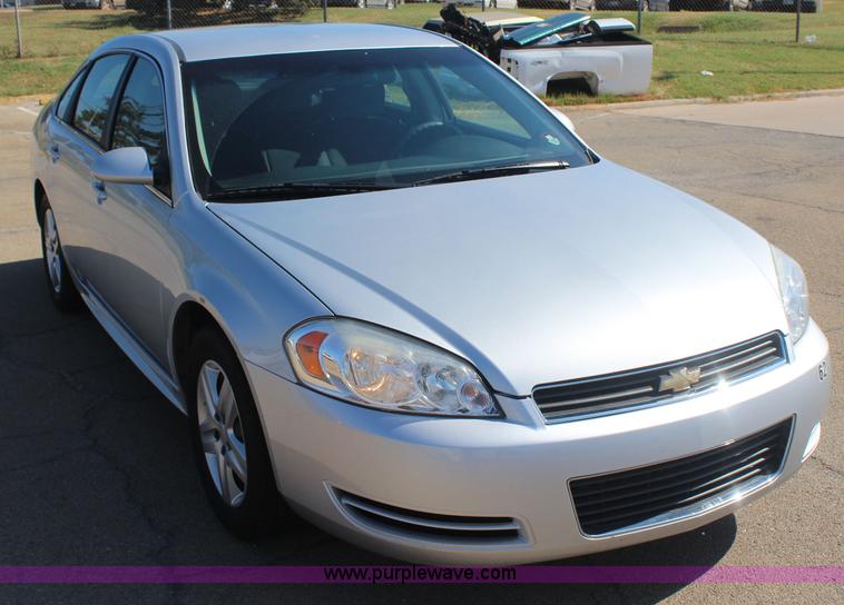 image for item J4479 2010 Chevrolet Impala LS