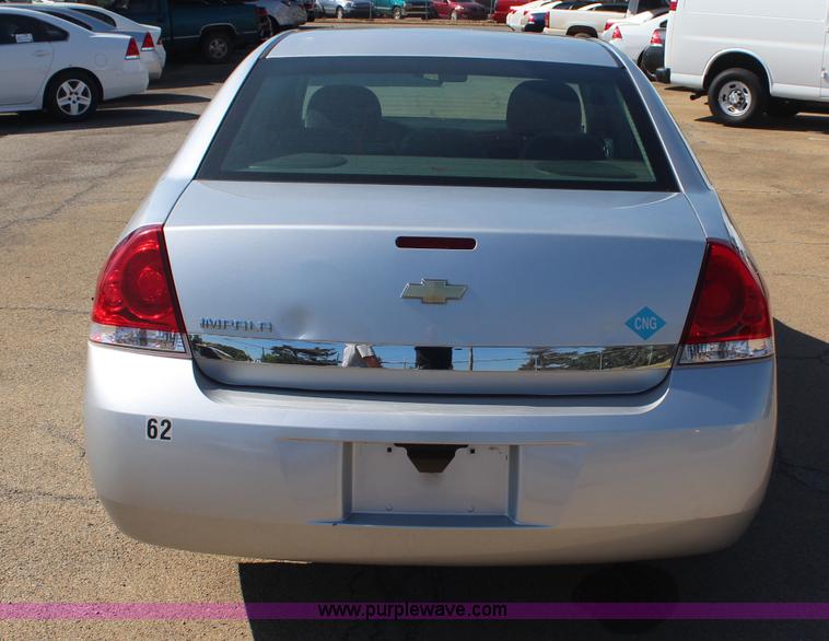 image for item J4479 2010 Chevrolet Impala LS