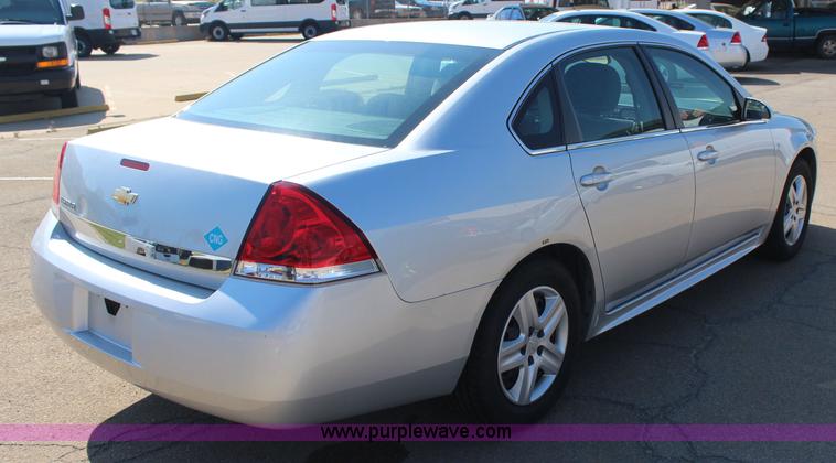 image for item J4479 2010 Chevrolet Impala LS