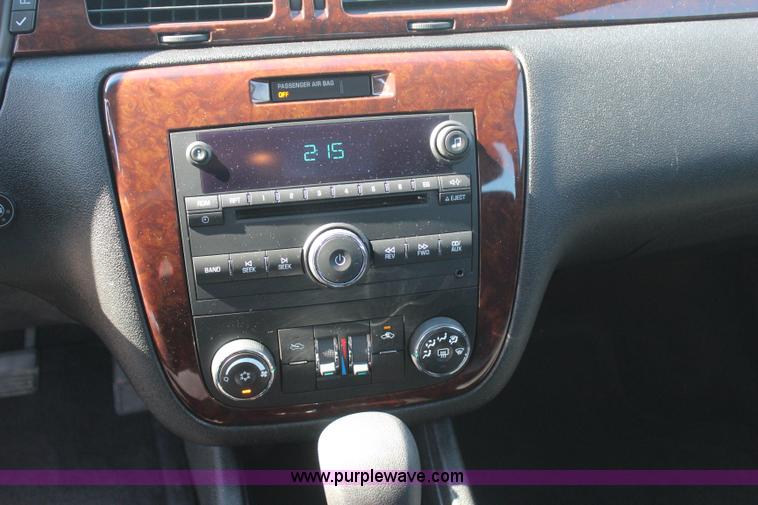 image for item J4479 2010 Chevrolet Impala LS