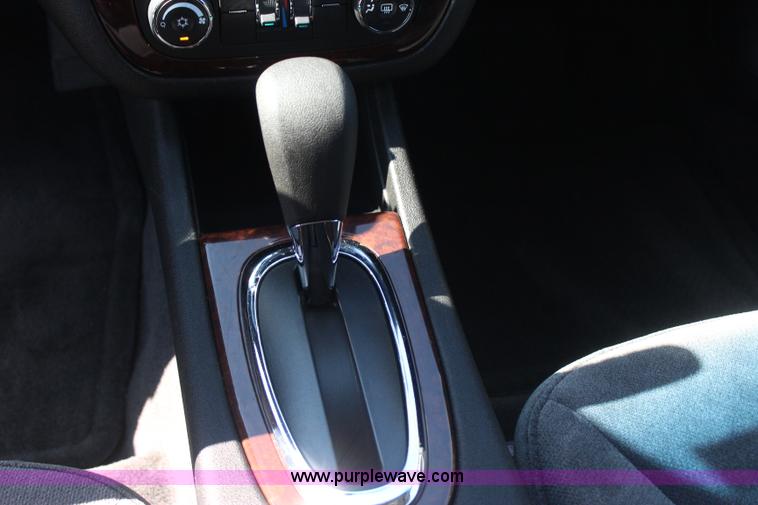 image for item J4479 2010 Chevrolet Impala LS