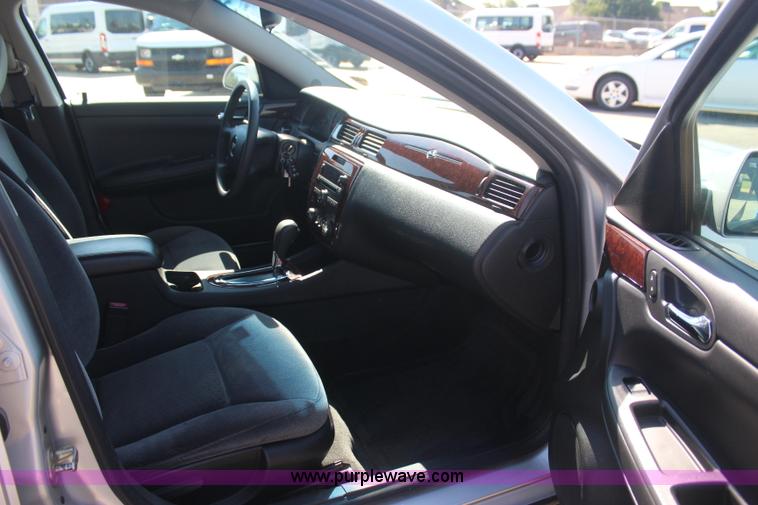 image for item J4479 2010 Chevrolet Impala LS