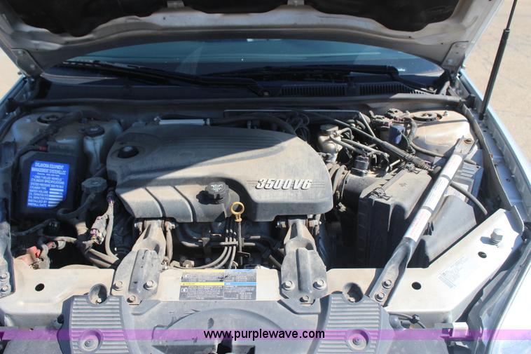 image for item J4479 2010 Chevrolet Impala LS