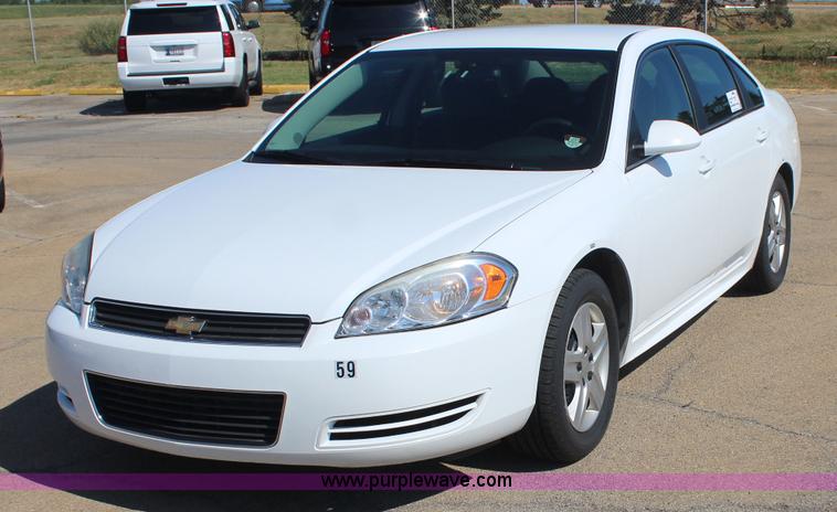 image for item J4480 2010 Chevrolet Impala LS