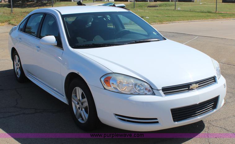 image for item J4480 2010 Chevrolet Impala LS