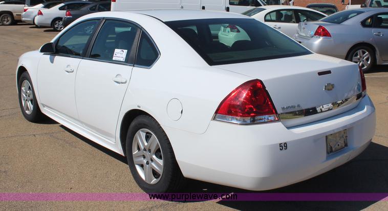 image for item J4480 2010 Chevrolet Impala LS