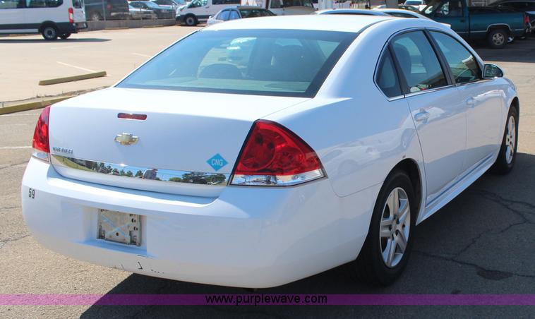 image for item J4480 2010 Chevrolet Impala LS