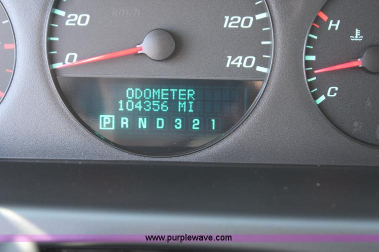 image for item J4480 2010 Chevrolet Impala LS