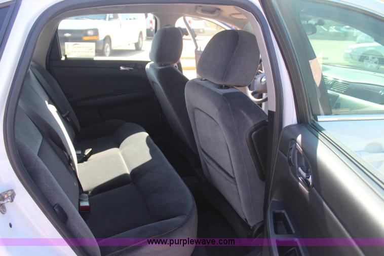 image for item J4480 2010 Chevrolet Impala LS