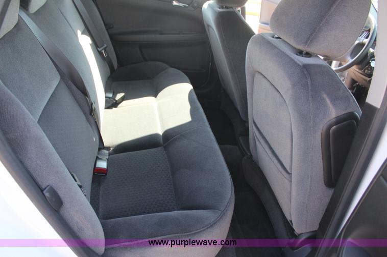 image for item J4480 2010 Chevrolet Impala LS