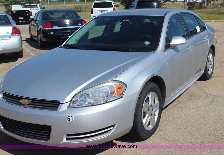 image for item J4481 2010 Chevrolet Impala LS