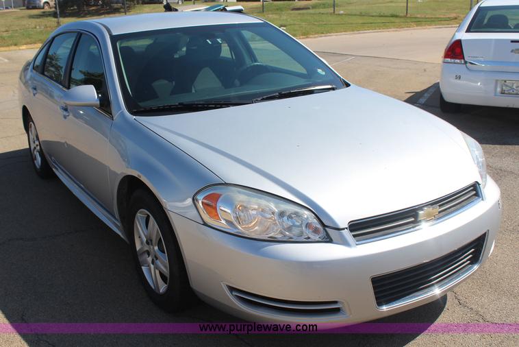 image for item J4481 2010 Chevrolet Impala LS
