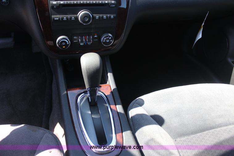 image for item J4481 2010 Chevrolet Impala LS