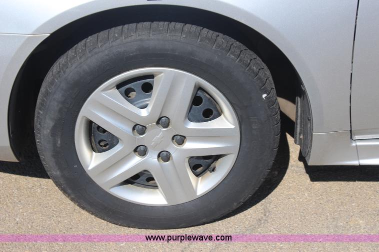image for item J4481 2010 Chevrolet Impala LS