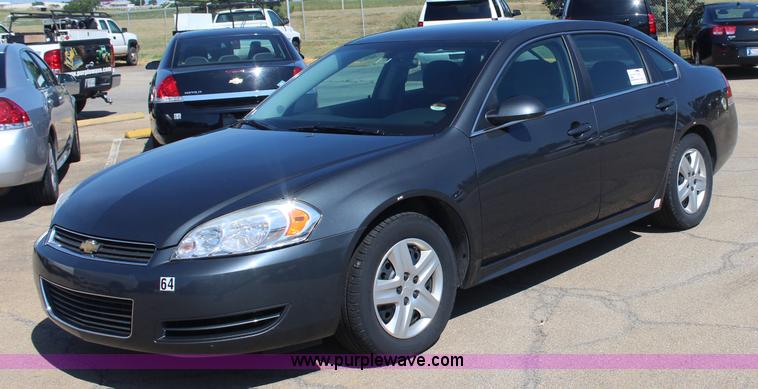image for item J4482 2010 Chevrolet Impala LS