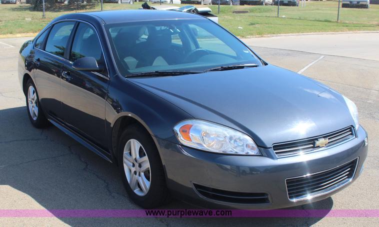 image for item J4482 2010 Chevrolet Impala LS