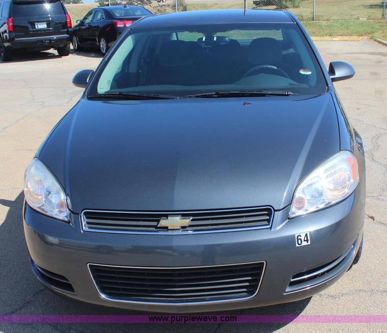 image for item J4482 2010 Chevrolet Impala LS