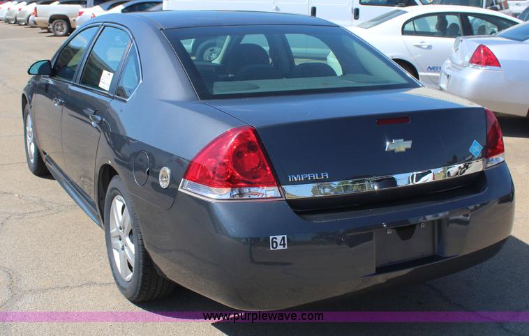 image for item J4482 2010 Chevrolet Impala LS
