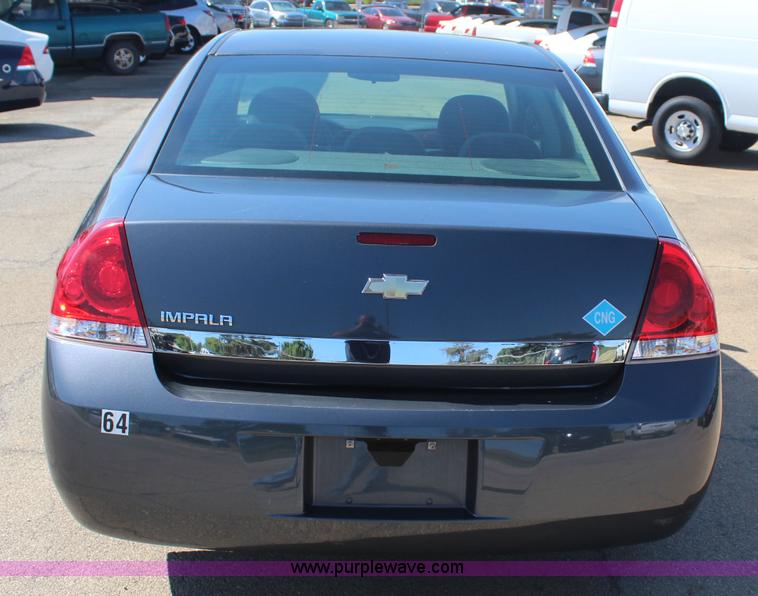 image for item J4482 2010 Chevrolet Impala LS