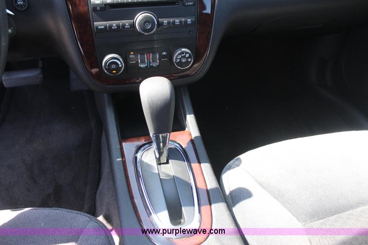 image for item J4482 2010 Chevrolet Impala LS