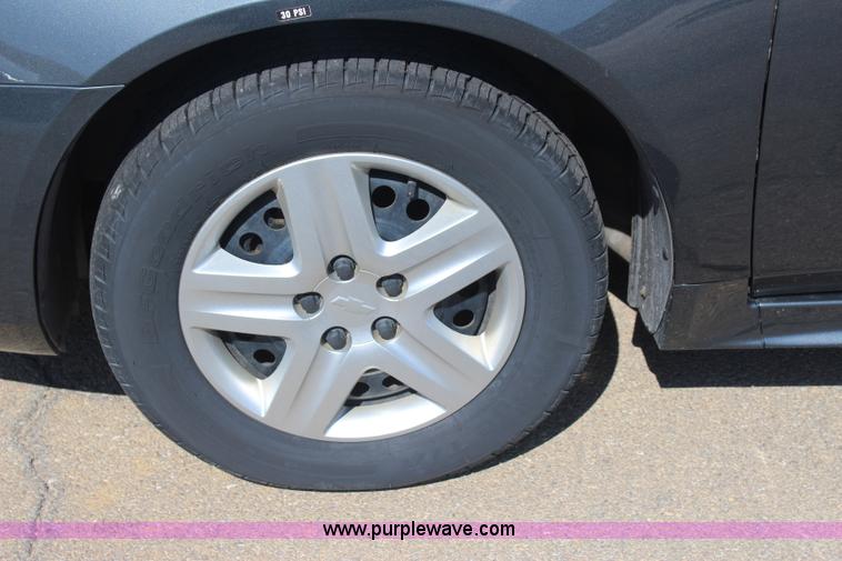 image for item J4482 2010 Chevrolet Impala LS