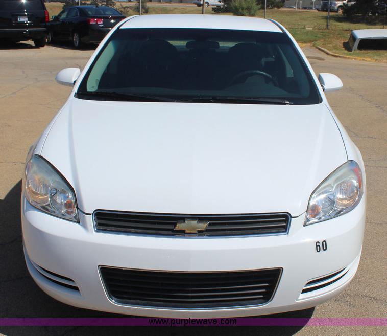 image for item J4483 2010 Chevrolet Impala LS