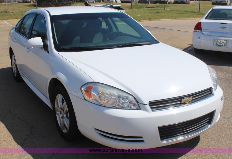 image for item J4483 2010 Chevrolet Impala LS