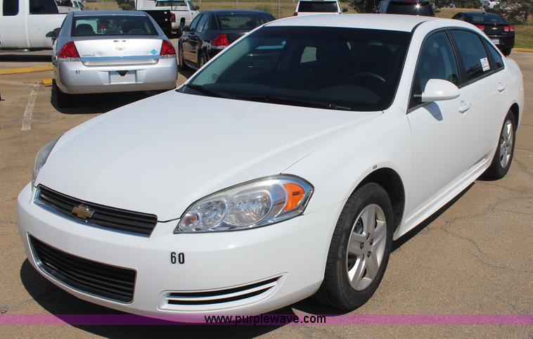 image for item J4483 2010 Chevrolet Impala LS