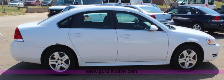 image for item J4483 2010 Chevrolet Impala LS