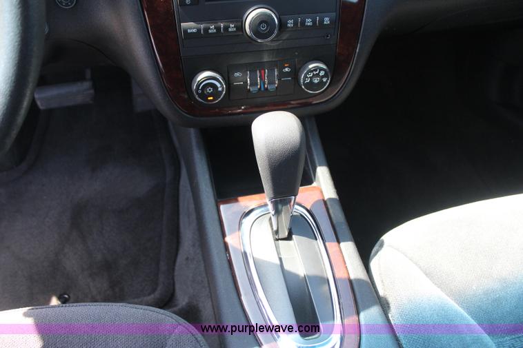 image for item J4483 2010 Chevrolet Impala LS