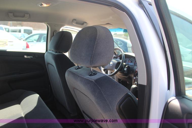 image for item J4483 2010 Chevrolet Impala LS