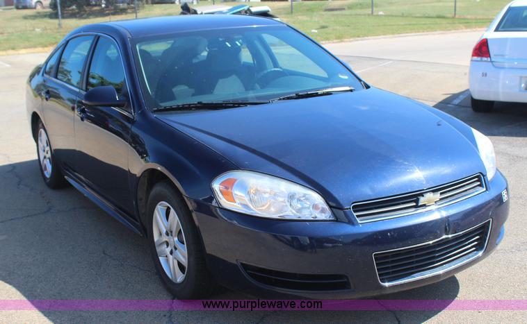 image for item J4484 2010 Chevrolet Impala LS