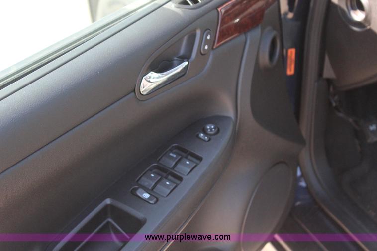 image for item J4484 2010 Chevrolet Impala LS