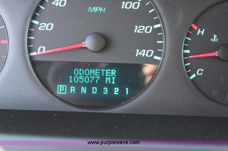 image for item J4484 2010 Chevrolet Impala LS