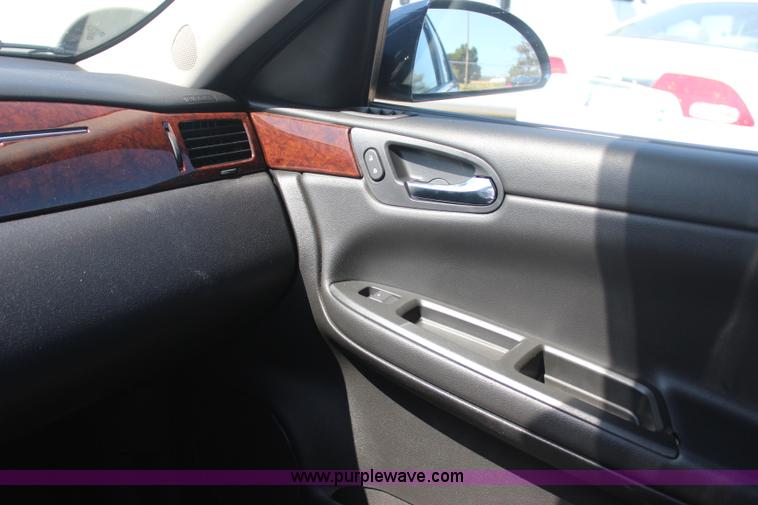 image for item J4484 2010 Chevrolet Impala LS