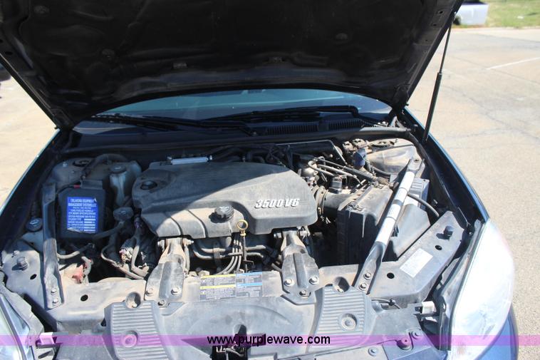 image for item J4484 2010 Chevrolet Impala LS