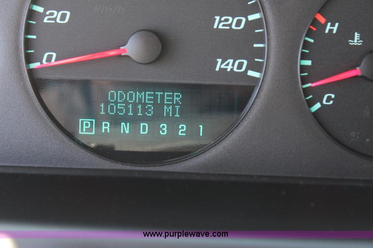 image for item J4485 2010 Chevrolet Impala LS