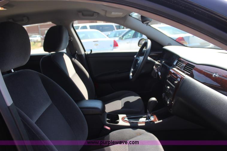 image for item J4485 2010 Chevrolet Impala LS