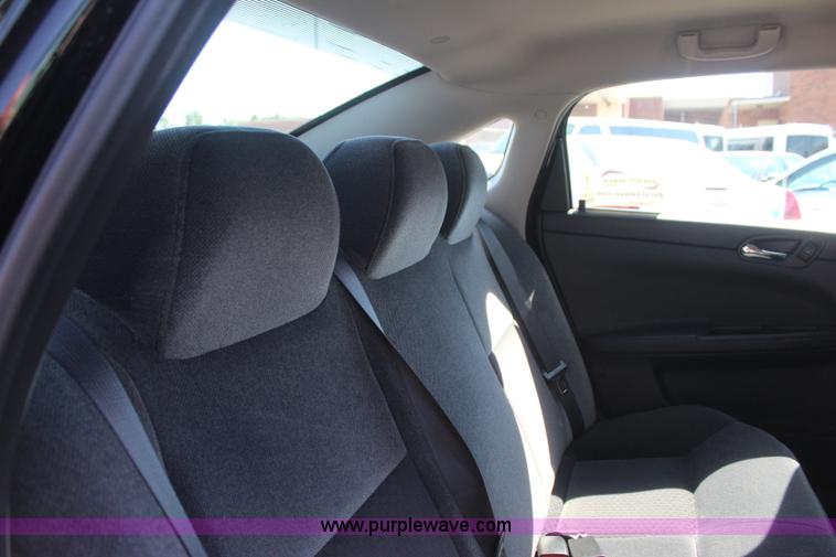 image for item J4485 2010 Chevrolet Impala LS